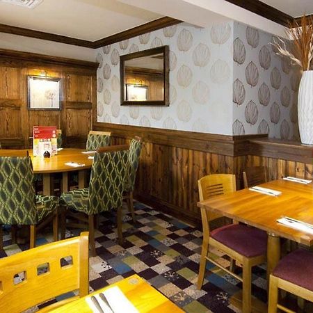 Premier Inn Glastonbury Ngoại thất bức ảnh